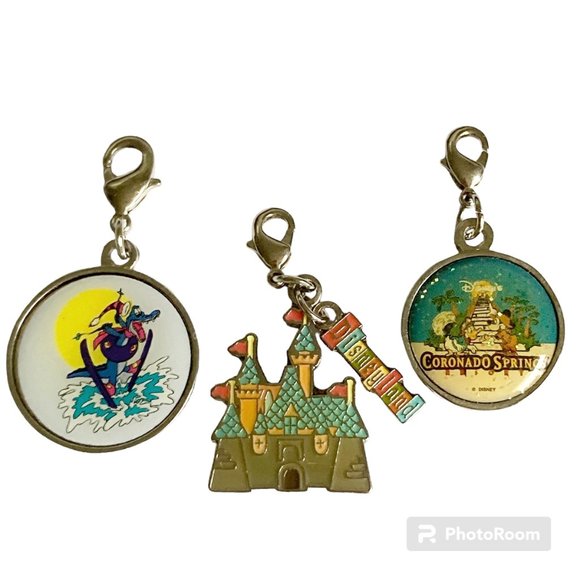 Vintage Disney 3 Charm Lot Cinderella Castle Blizzard Beach Coronado Springs - Picture 1 of 12